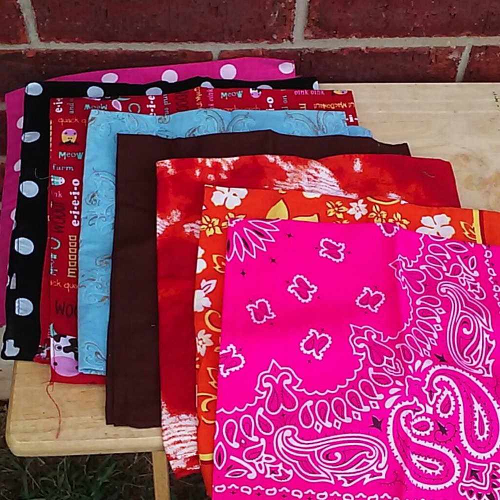 NWOT Bundle of 8 Colorful Bandanas 21" x 22"